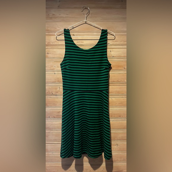 American Eagle Dress with back detail - Size 8 - Picture 3 of 10